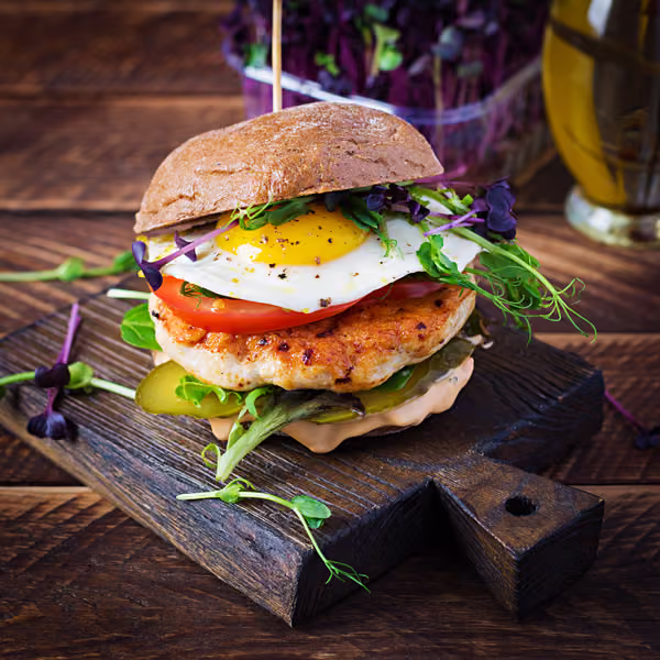 Chicken burger with pickles